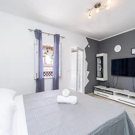 Feather - With Terrace Дубровник