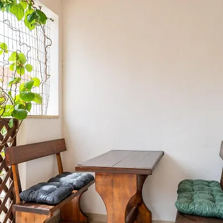 Feather - With Terrace Apartamento